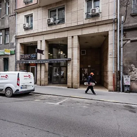 Διαμέρισμα Downtown Charm With Balcony And Garden View *